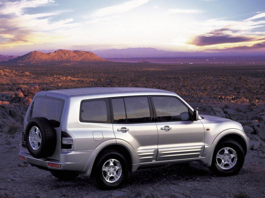  Mitsubishi Pajero 5-Door III 1999 года  (фото 15 из 23)